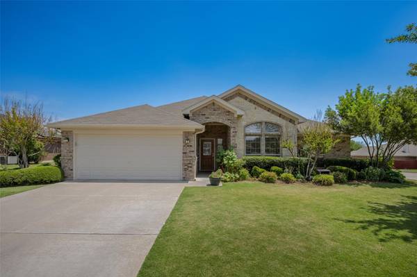 617 W Sheila Circle, Joshua, TX 76058