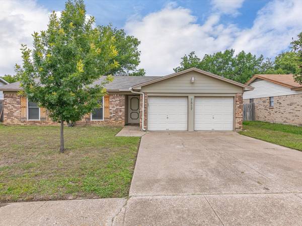 7517 Clover Lane, Watauga, TX 76148