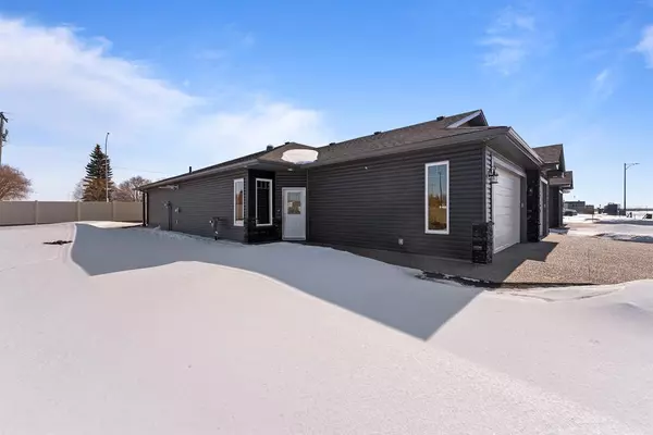 Camrose, AB T4V 5K9,3319 50A Street Close