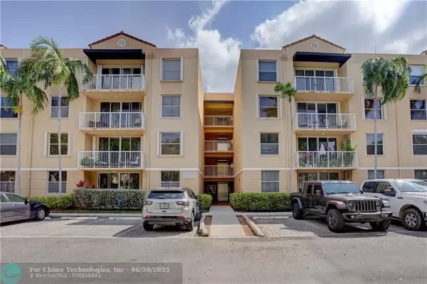 Dania Beach, FL 33004,649 E Sheridan St  #209