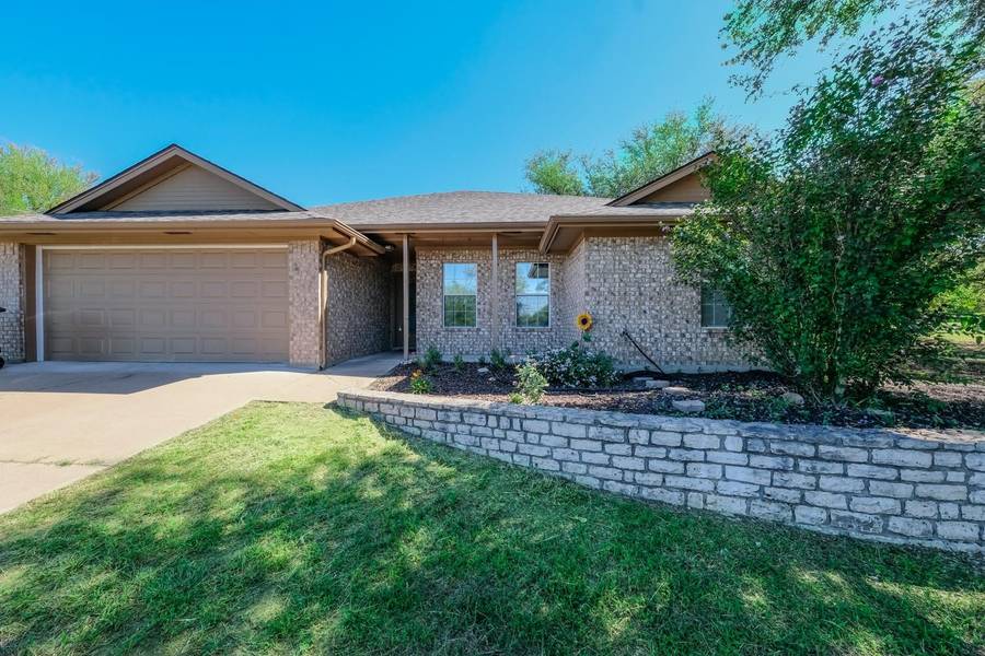 1077 County Road 427, Glen Rose, TX 76043