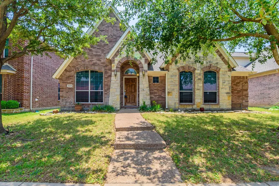 9209 Amber Downs Drive, Mckinney, TX 75072