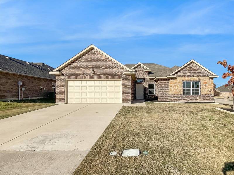 4918 Sanger Circle Drive, Sanger, TX 76266