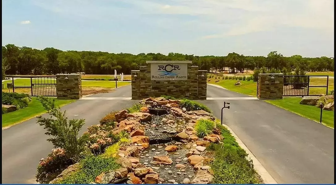 7124 Heathington Court, Granbury, TX 76049