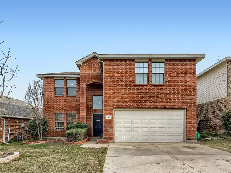 729 Chalk Knoll Road, Fort Worth, TX 76108