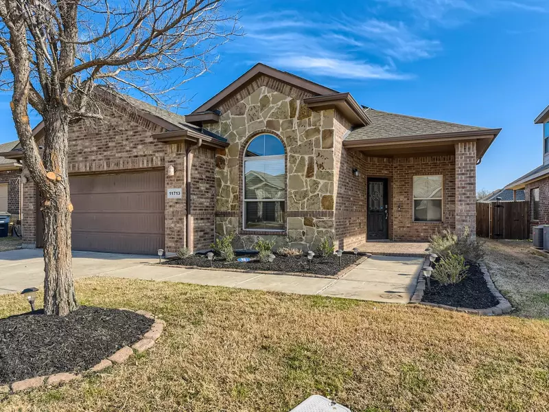 11713 Anna Grace Drive, Fort Worth, TX 76028