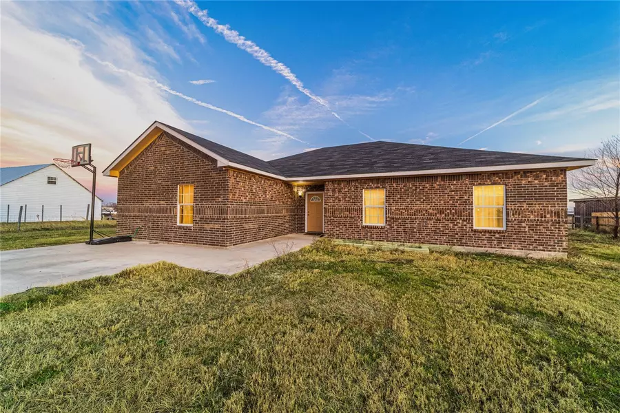 2143 Soman Lane, Kaufman, TX 75142