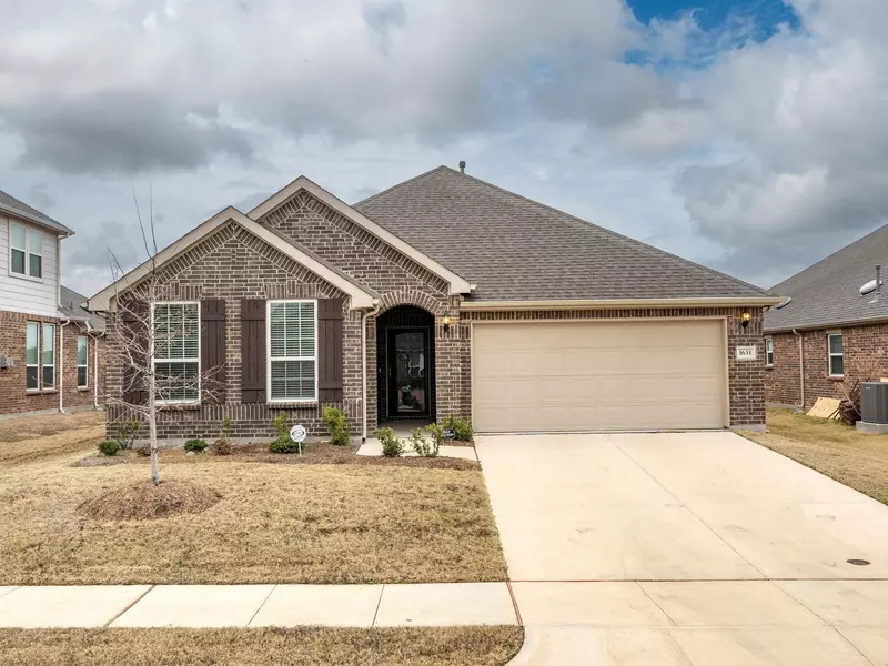 1633 Millican Lane, Aubrey, TX 76227