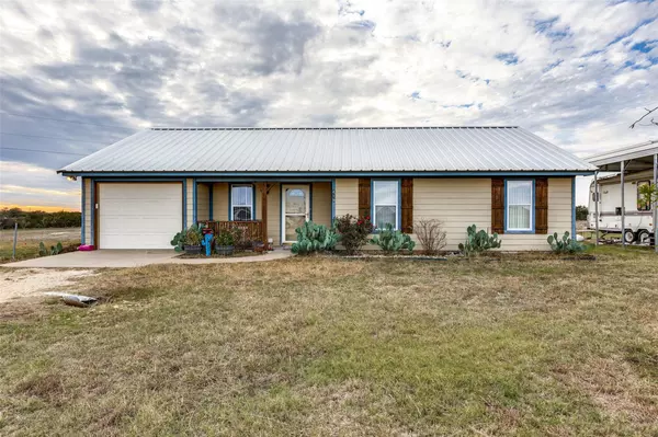 419 Private Road 1704, Stephenville, TX 76401