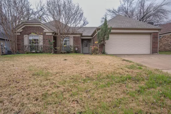 116 Southern Pine Court, Arlington, TX 76018