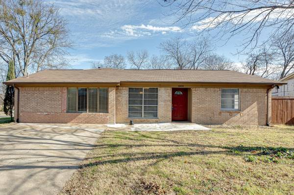 6008 Lazy River Drive, Dallas, TX 75241