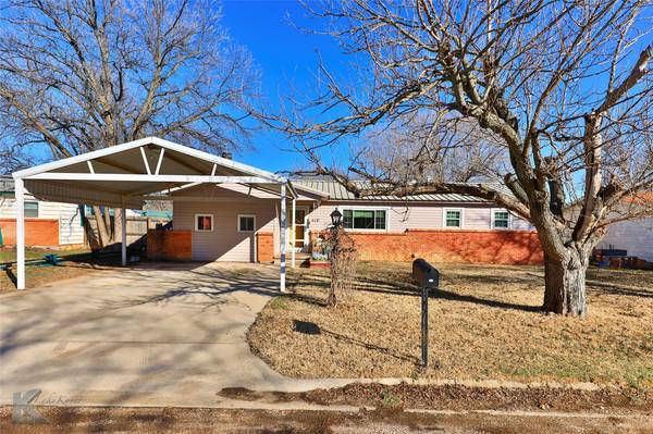 413 Fairmont Street, Clyde, TX 79510