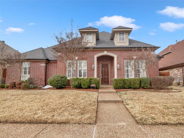 2417 Bedford Circle, Bedford, TX 76021