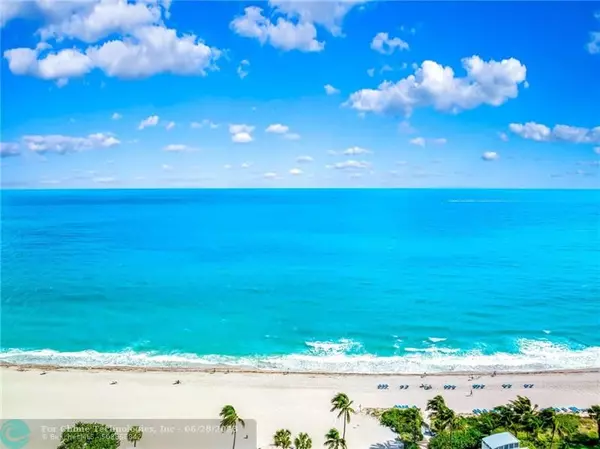 Lauderdale By The Sea, FL 33062,1530 S OCEAN BLVD  #202