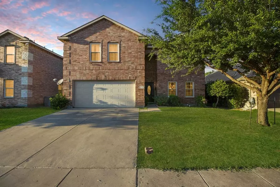 1713 Birds Eye Road, Fort Worth, TX 76177