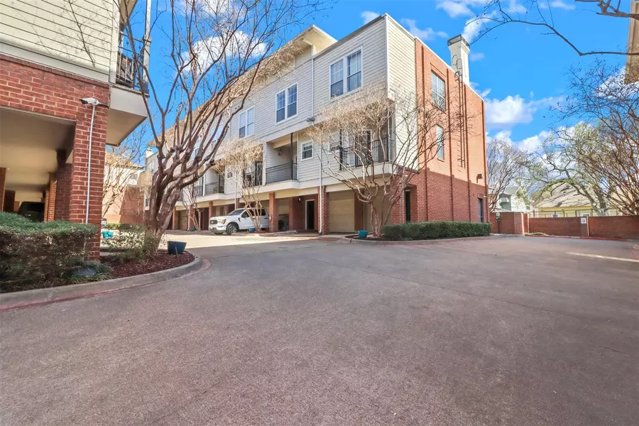 2902 State Street #15, Dallas, TX 75204