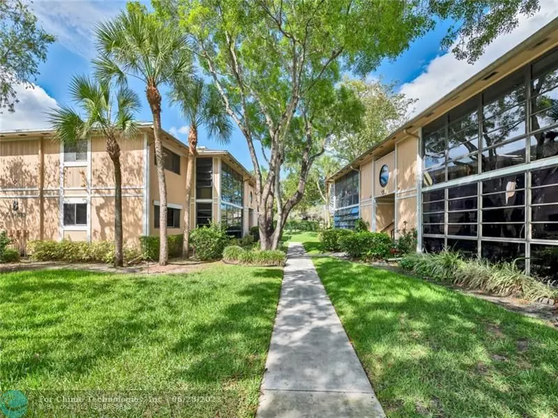 7164 Ashmont Cir  #204, Tamarac, FL 33321