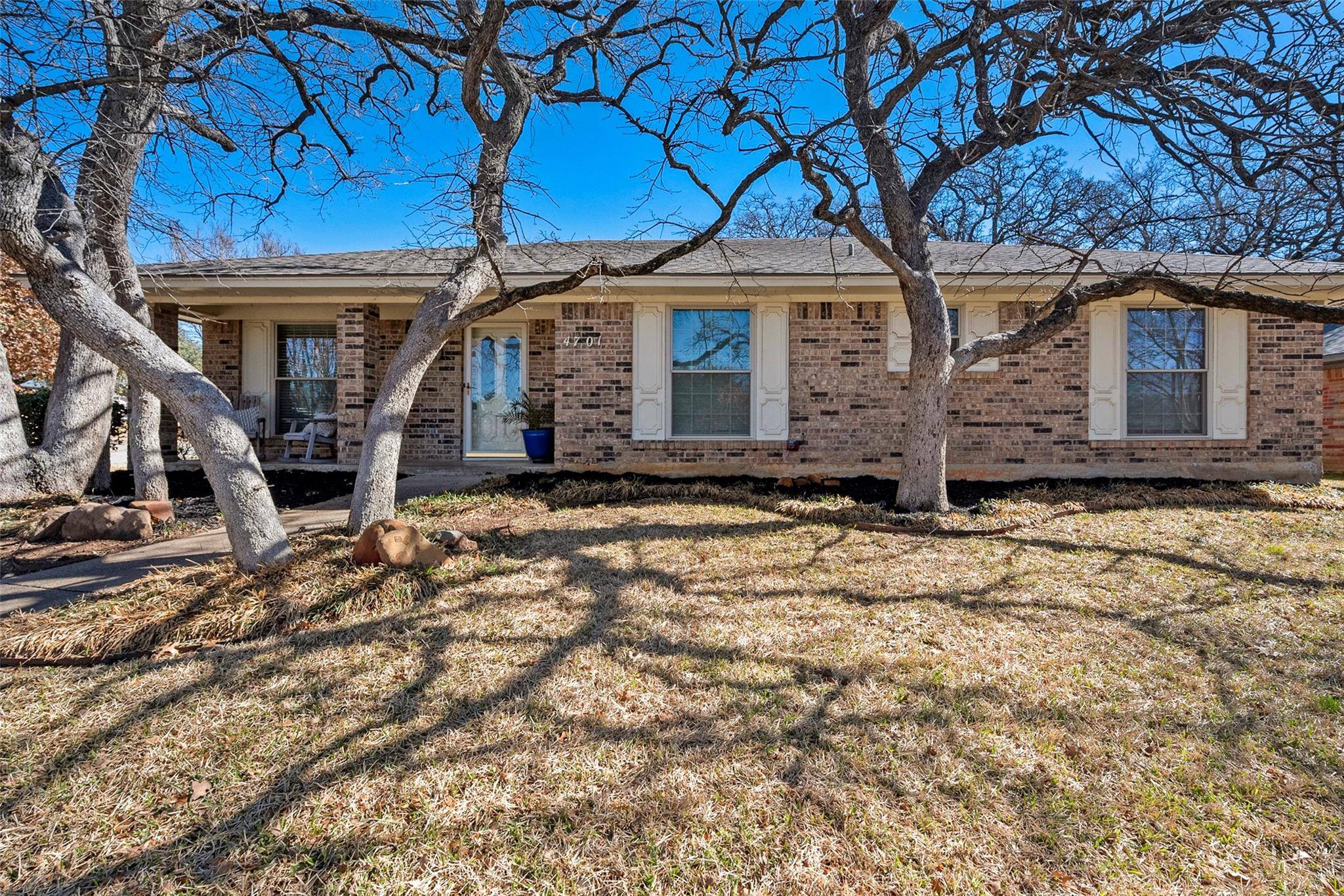 4701 Ridgeline Drive, Arlington, TX 76017