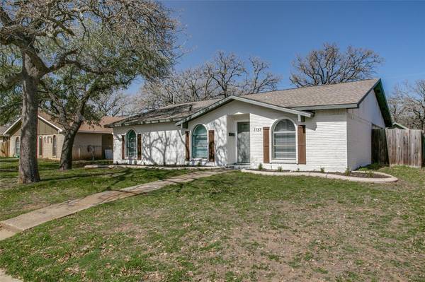 1137 Kingston Drive, Lewisville, TX 75067