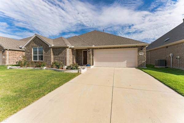 1505 Millican Lane, Aubrey, TX 76227