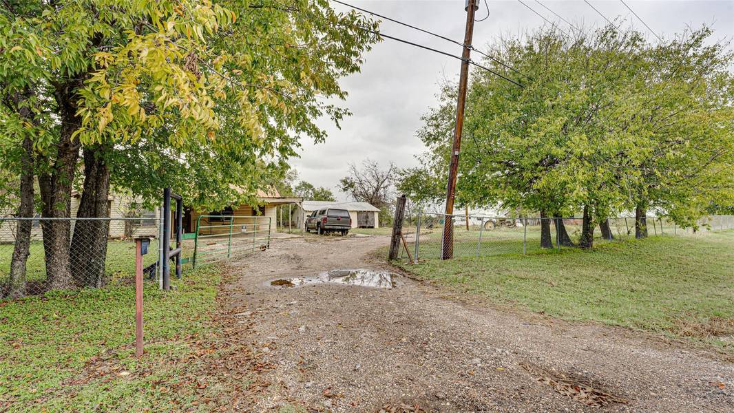 5608 Fm 1181, Ennis, TX 75119