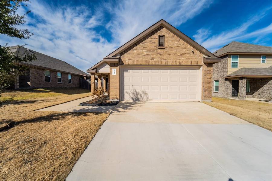 1706 Blue Jay Drive, Ennis, TX 75119