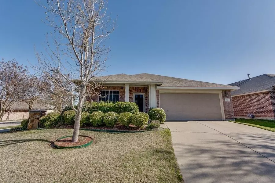 328 Highland Creek Drive, Wylie, TX 75098