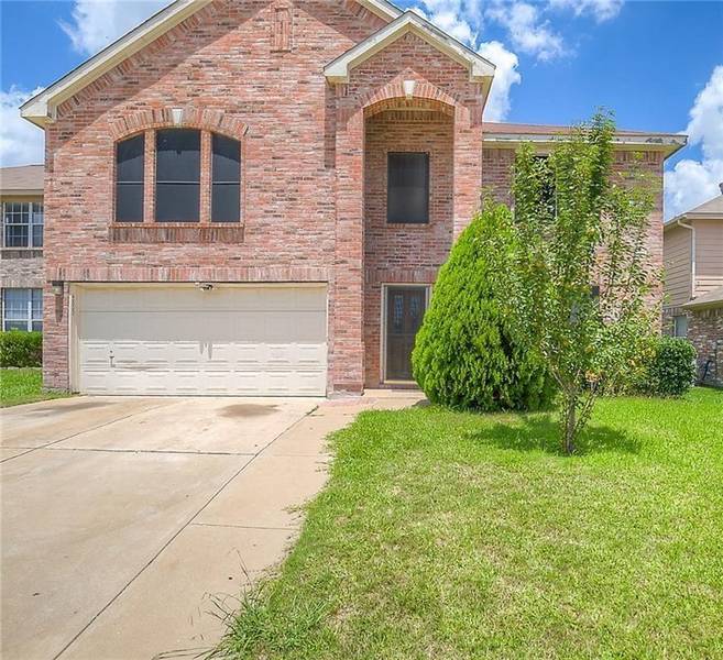 4800 Sleepy Ridge Circle, Fort Worth, TX 76133