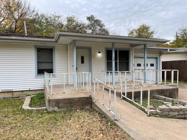 103 Live Oak Lane, Weatherford, TX 76086