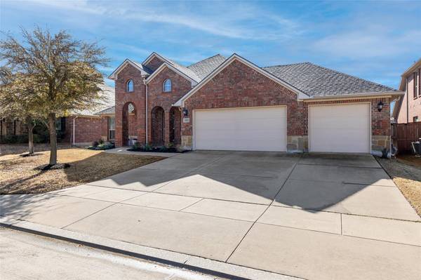 2812 Los Osos Drive, Fort Worth, TX 76131