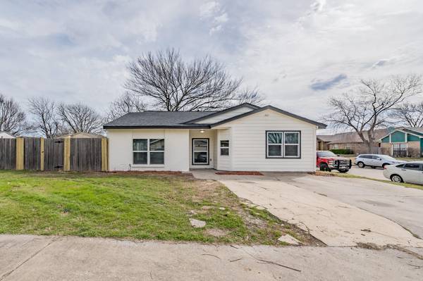 442 Weaver Street,  Cedar Hill,  TX 75104