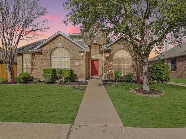 3317 Hamlett Lane,  Garland,  TX 75043