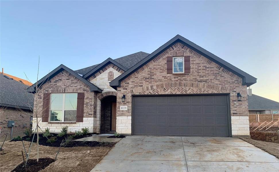 8229 Cheetah Path, Godley, TX 76044