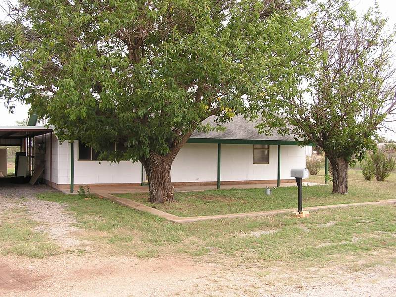 335 S Monroe Avenue, Aspermont, TX 79502