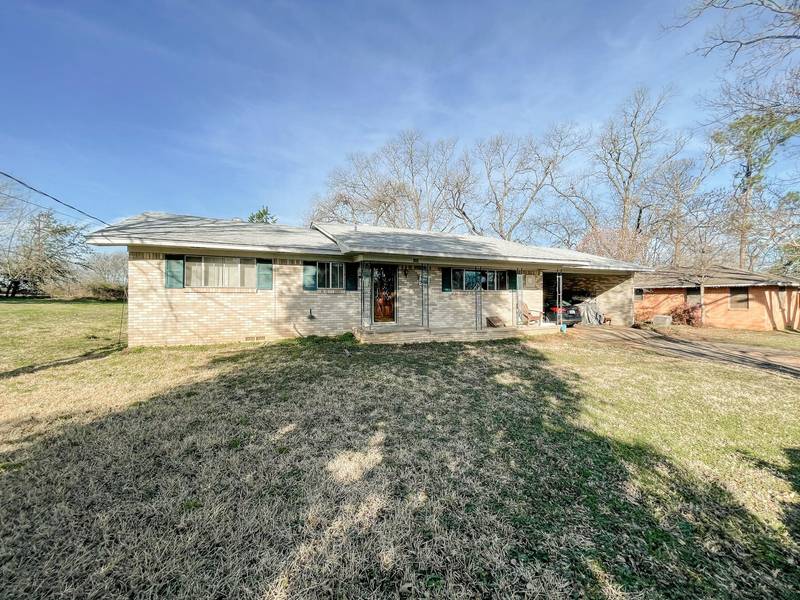 818 Leftwich St, Mount Vernon, TX 75457