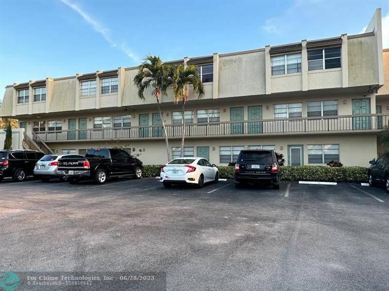 Boca Raton, FL 33428,9500 SW 3rd St  #108