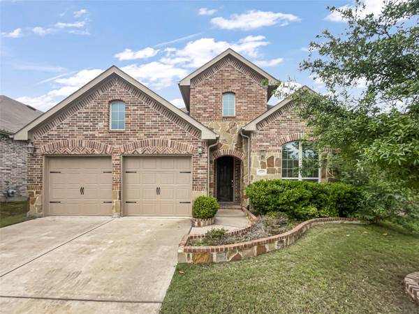 1156 Crest Meadow Drive, Fort Worth, TX 76052