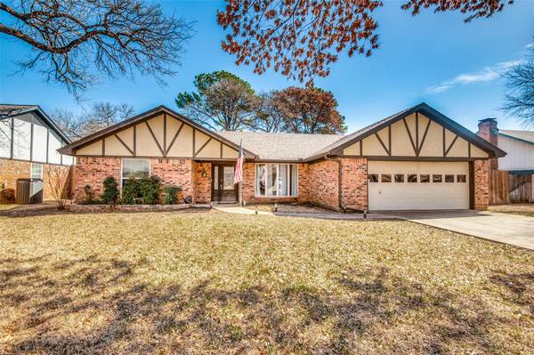 2703 English Chase Court, Arlington, TX 76016