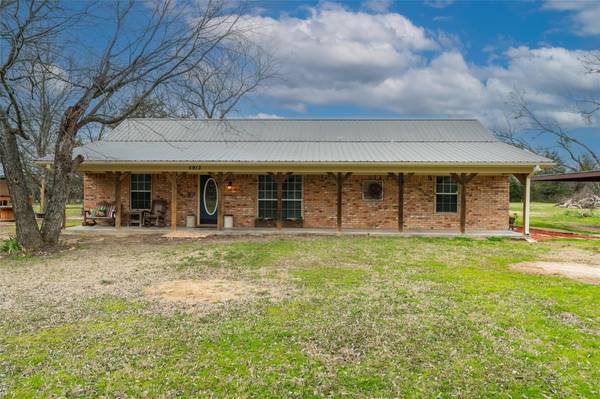 5913 Farm Road 1528, Klondike, TX 75448