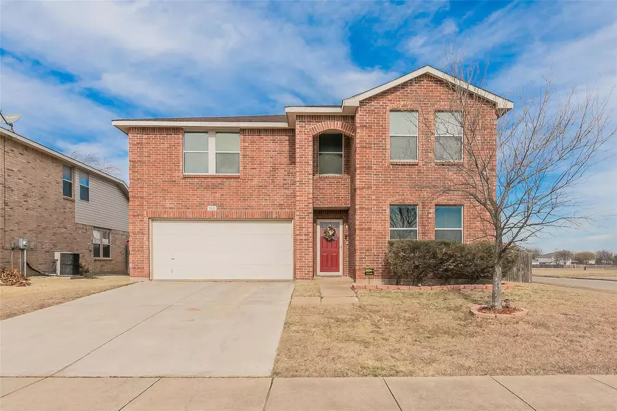 3860 Golden Horn Lane, Fort Worth, TX 76123