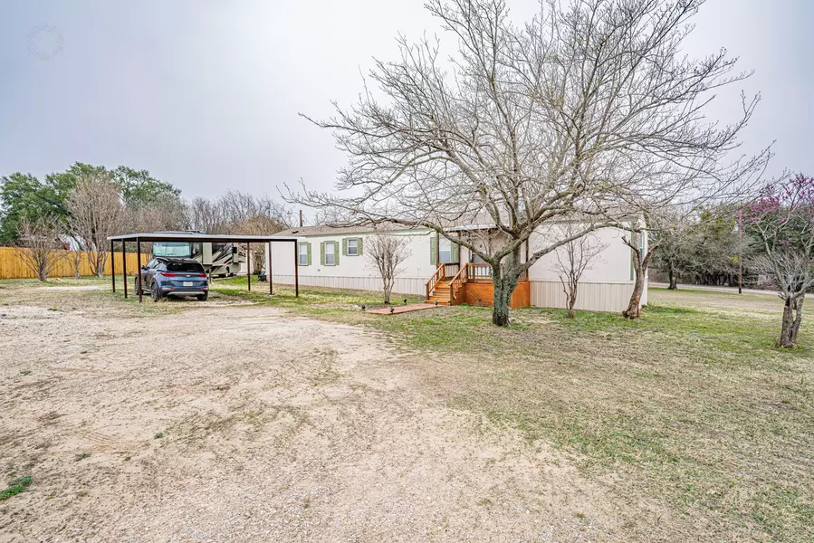 4113 Goliad Drive, Granbury, TX 76048