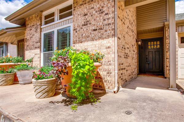 3203 Trevolle Place, Dallas, TX 75204