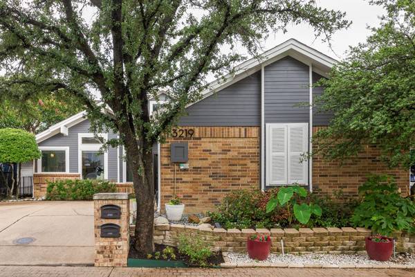 3219 Trevolle Place, Dallas, TX 75204