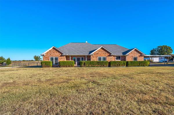 8143 Country View Lane, Sanger, TX 76266