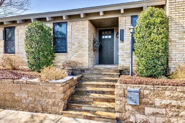 8323 Southmeadow Circle, Dallas, TX 75231