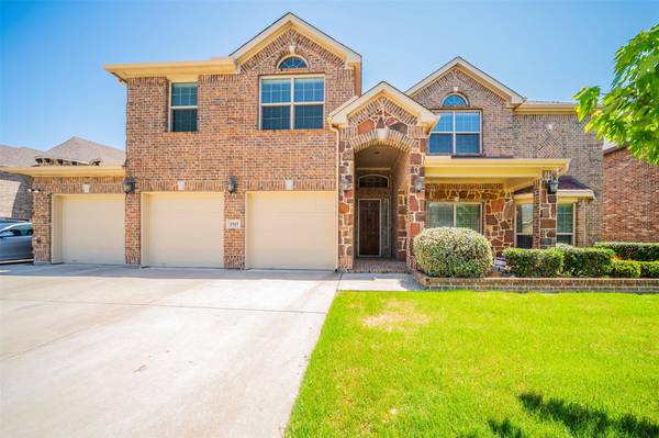 2915 Almansa, Grand Prairie, TX 75054