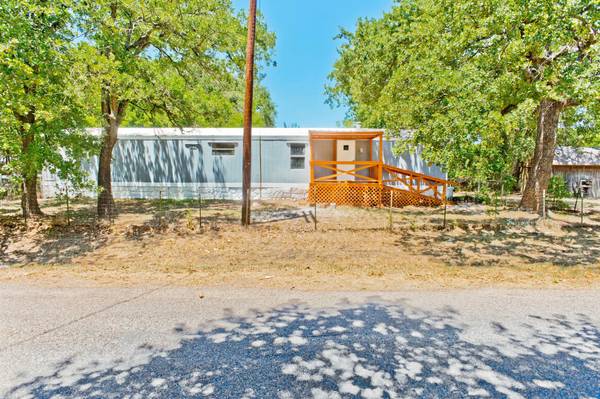 303 Pilgrim Road, Alvarado, TX 76009