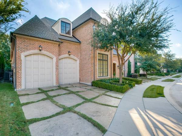 2120 Sinclair Lane, Plano, TX 75093