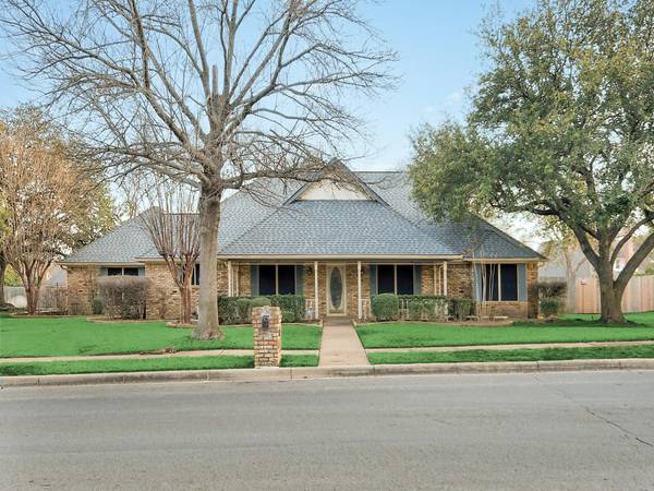 2203 Highland Meadow Drive, Colleyville, TX 76034