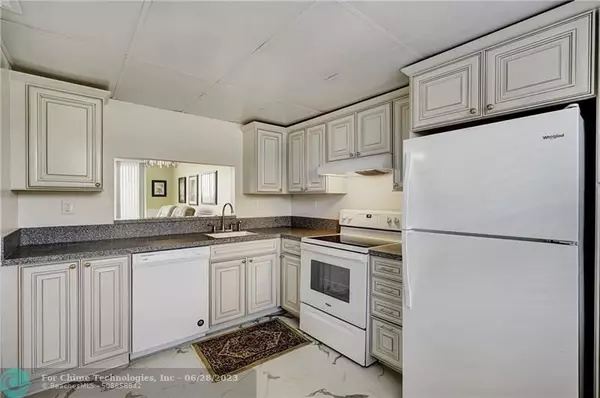 Pembroke Pines, FL 33026,900 Colony Point Cir  #505